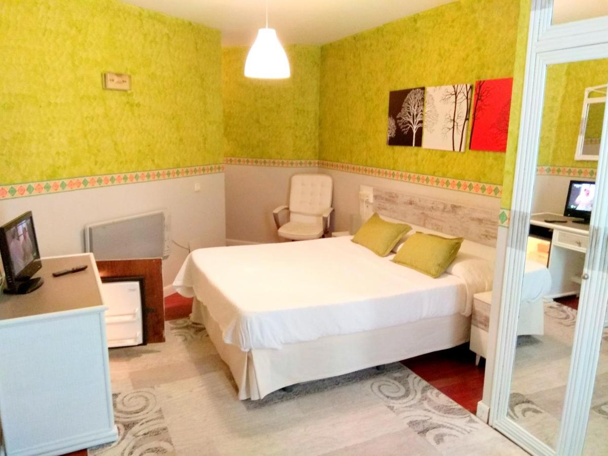Hotel Canton San Vicente De La Barquera Extérieur photo