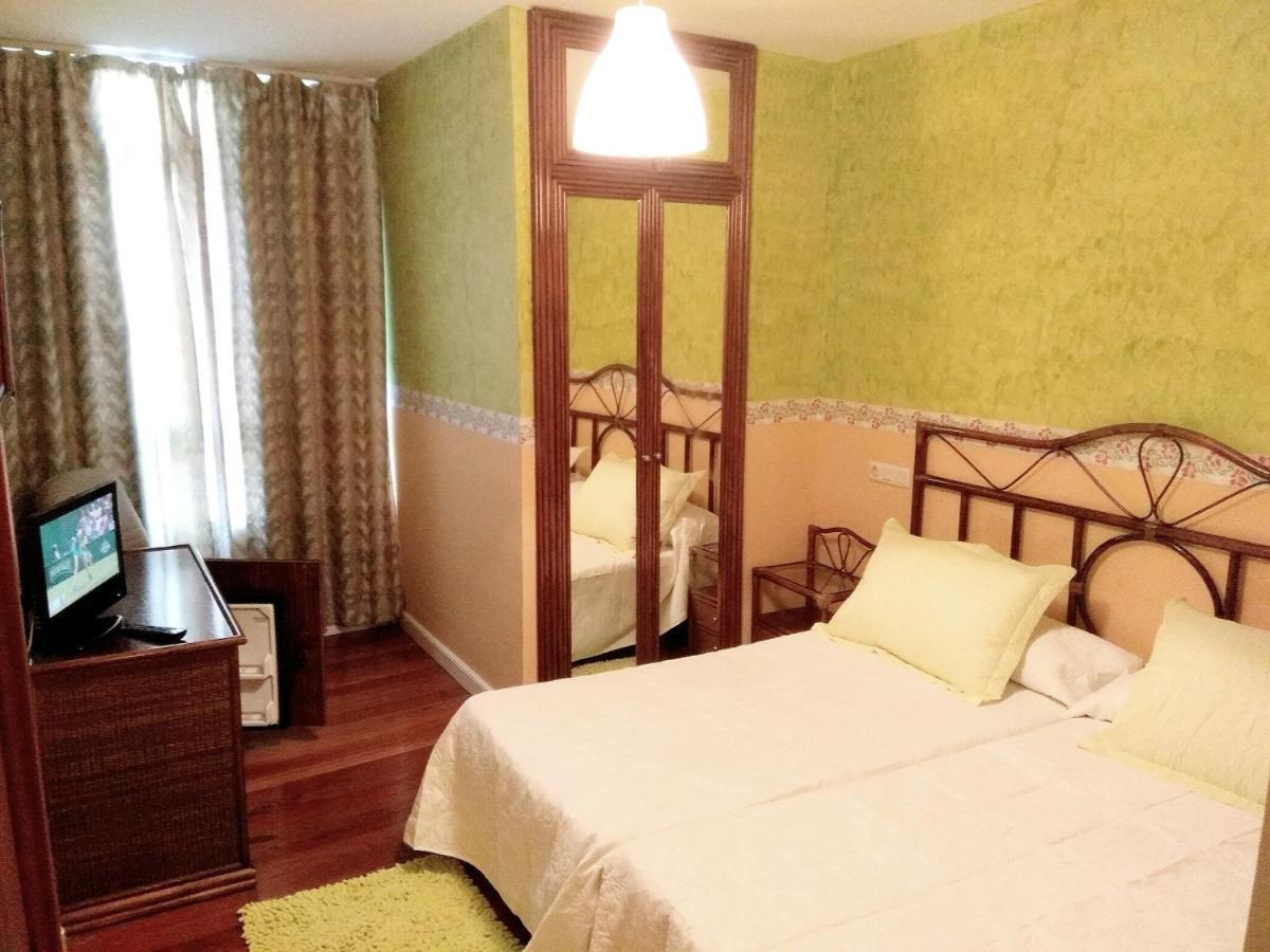 Hotel Canton San Vicente De La Barquera Extérieur photo